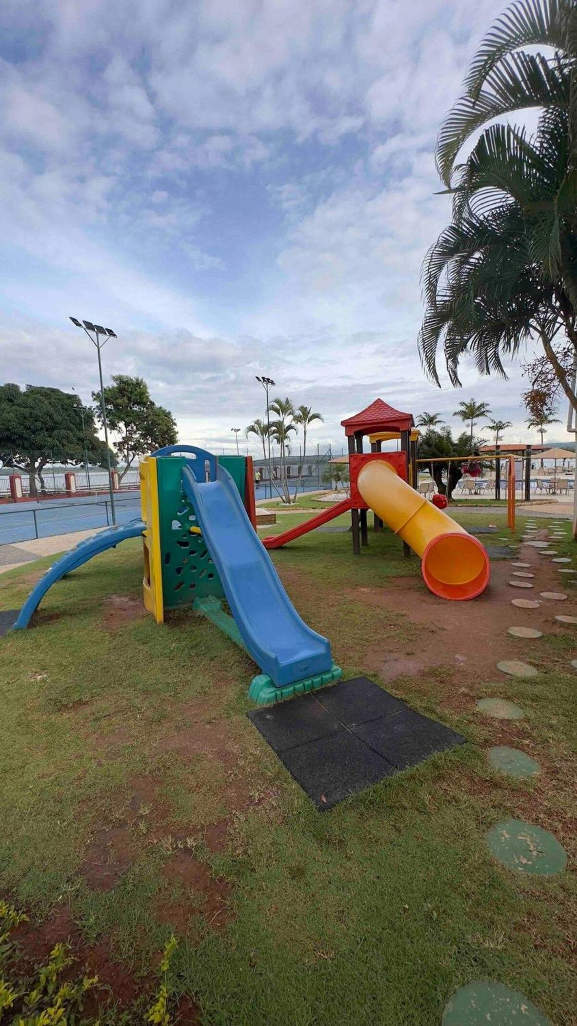 Flat 430 Lindo Com Vista Para O Lago Brezilya Dış mekan fotoğraf